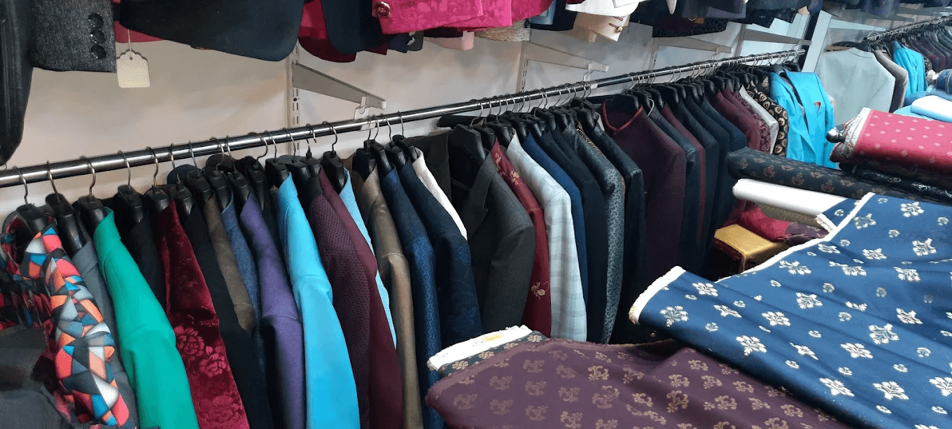 Rajveer Collection, Lasalgaon